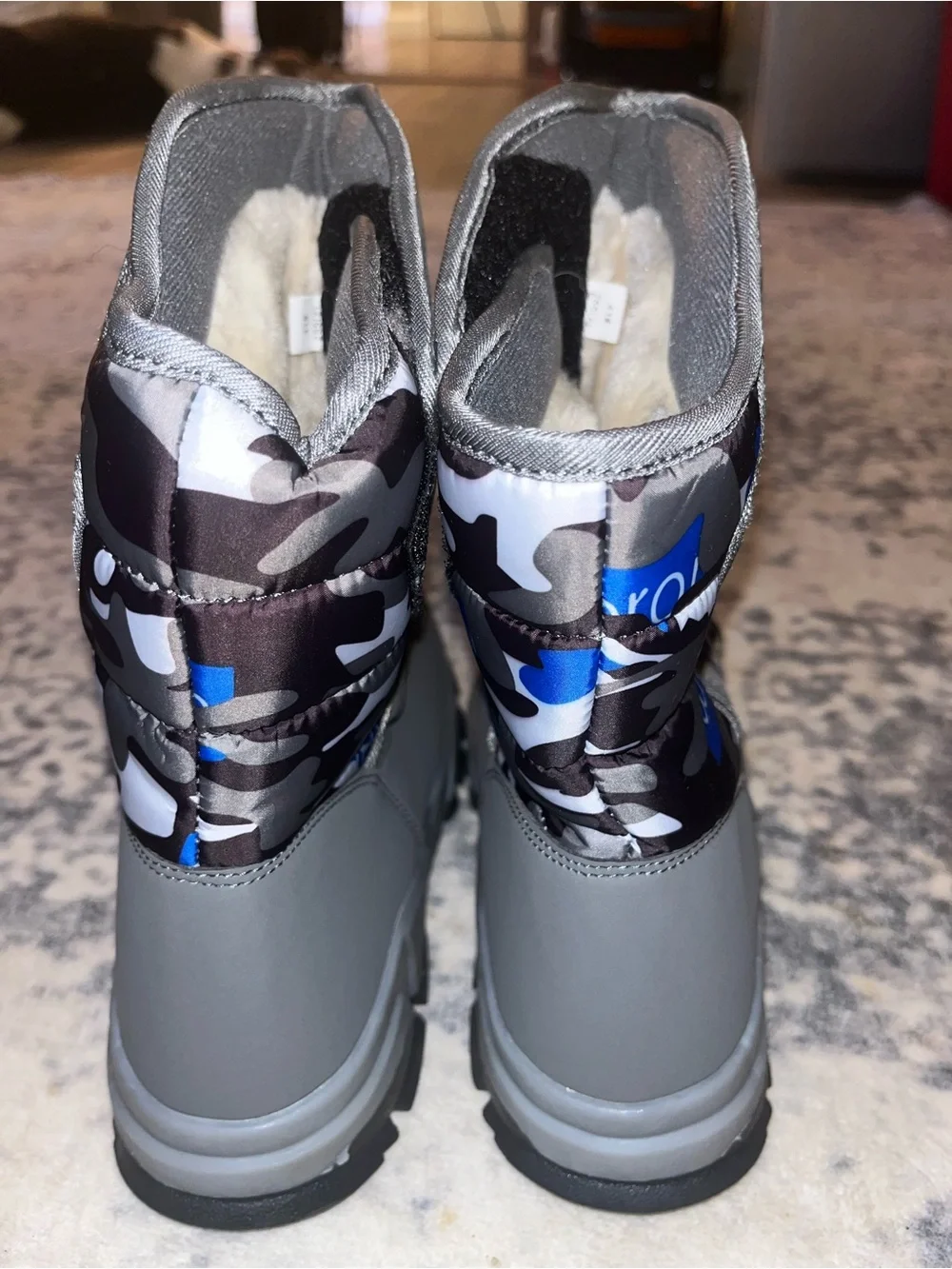 Hobibear Unisex Blue Camo Winter Boots Waterproof Slip Resistant Size 41 EUC